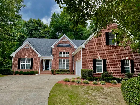 8735 Meadowgrove Ln, Gainesville, GA 30506