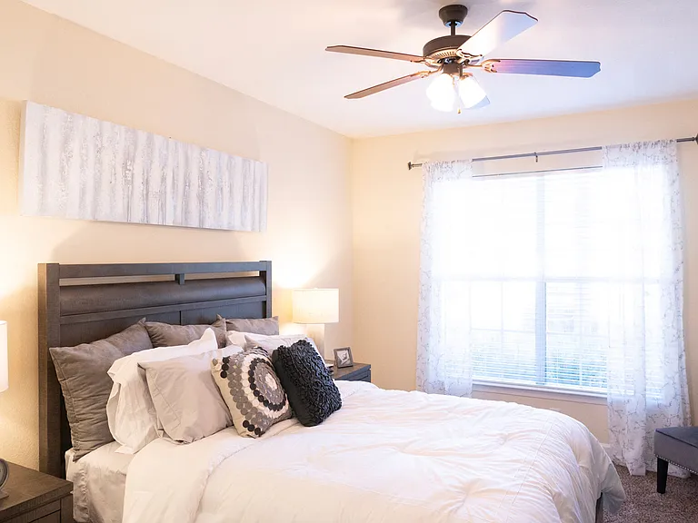 Cypress Pointe — Photo 10