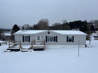 7 Kings Ct, Richford, VT 05476