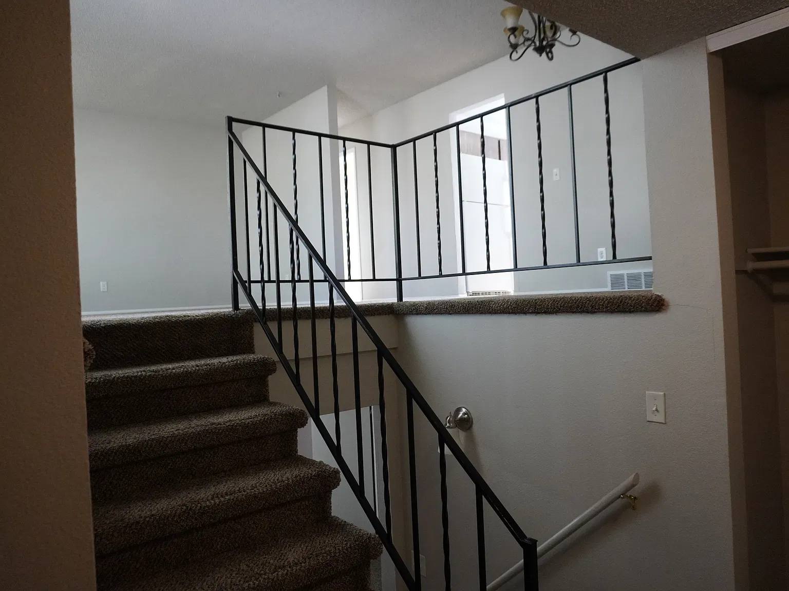 E 98th Ave, Thornton — Photo 4