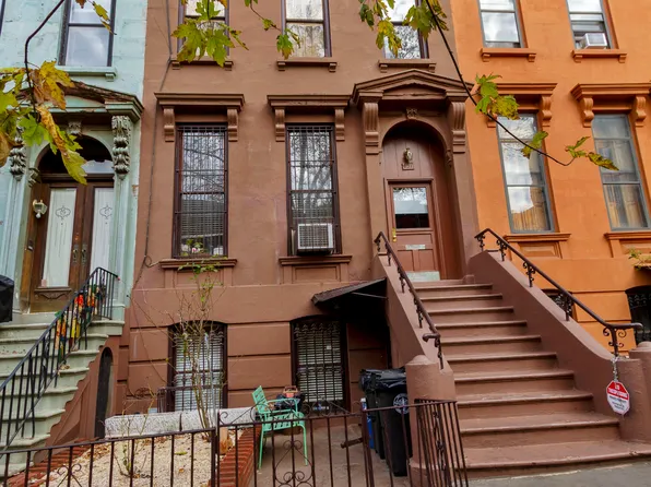 457 6th Street image 14 of 16