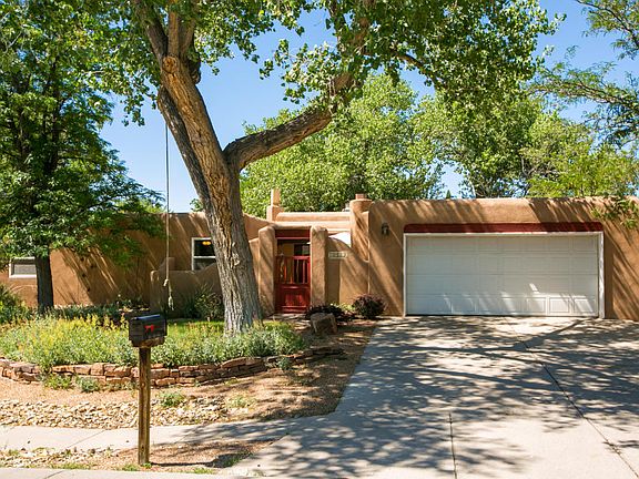 4th image of 1713 Camino Gallo NW