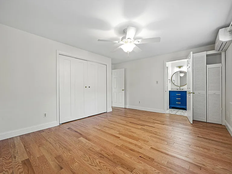 7 Dresden Ct — Photo 17