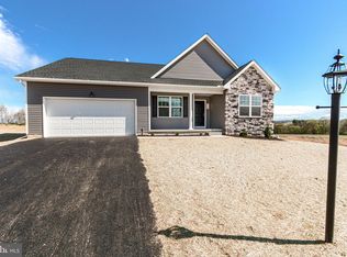 312 Valley View Cir #139, York, PA 17408