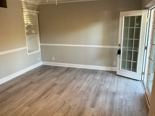 6980 Roswell Rd Unit B16, Sandy Springs, GA 30328
