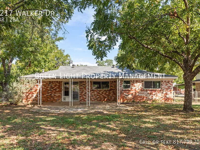 1217 Walker Dr — Photo 27