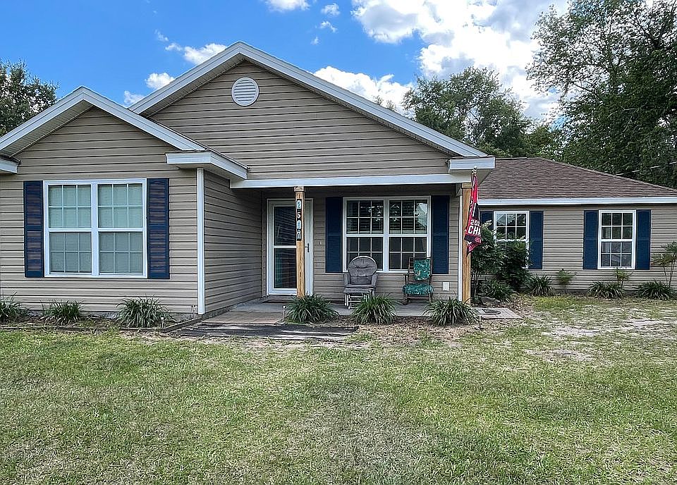 1st image of 2557 Folly Ln