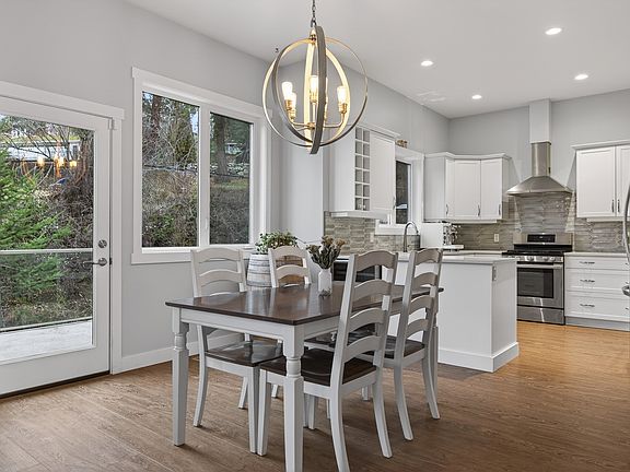 2nd image of 2893 Robinson Rd #5