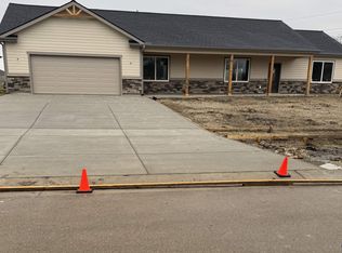 7600 SW 24th Ter, Topeka, KS 66614