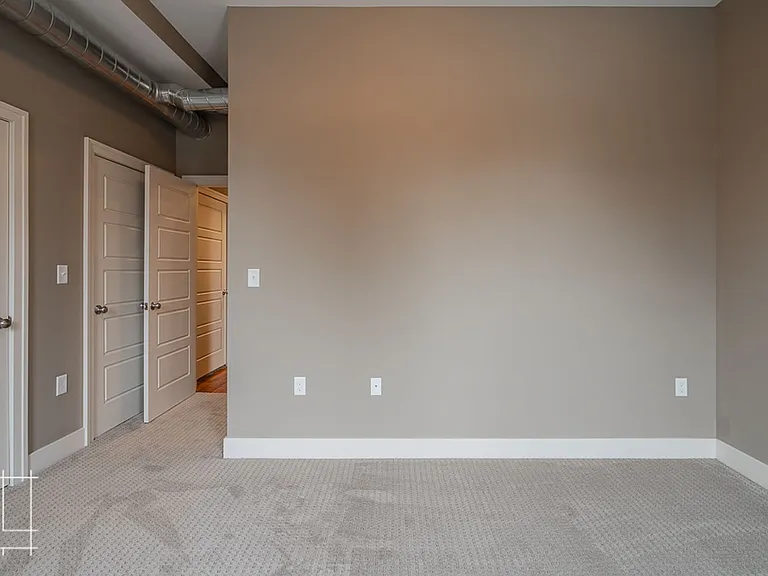 245 King Ave — Photo 31