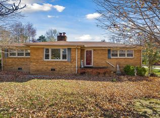 558 Spring Valley Rd, McMinnville, TN 37110