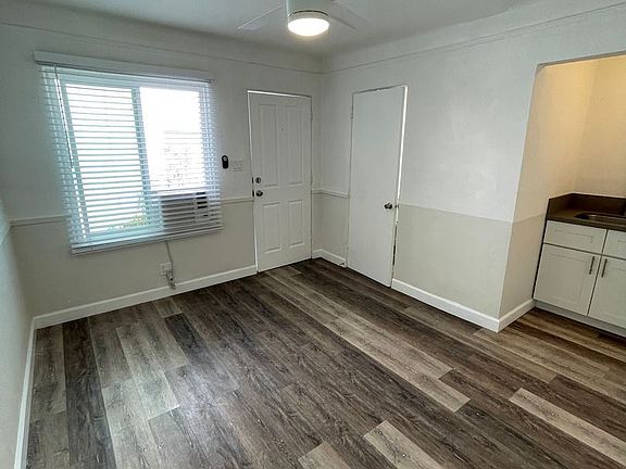 5th image of 2561 Colorado Blvd #7