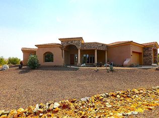 907 E Desert Hills Estate Dr, Phoenix, AZ 85086