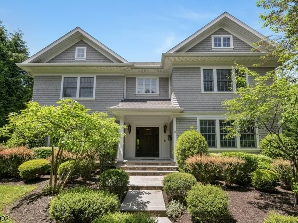 8 Templar Way, Summit City, NJ 07901