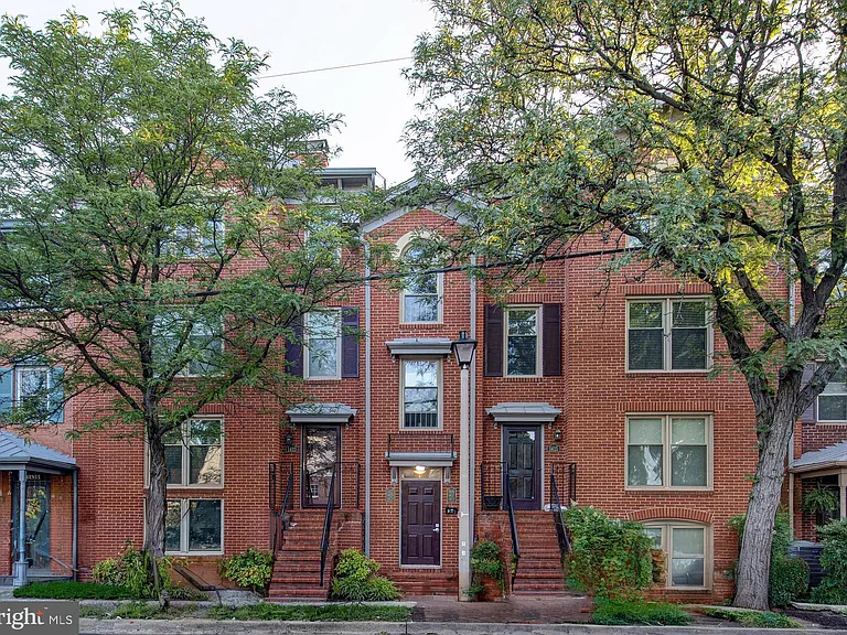 1427 Oronoco St #2-7 — Photo 1
