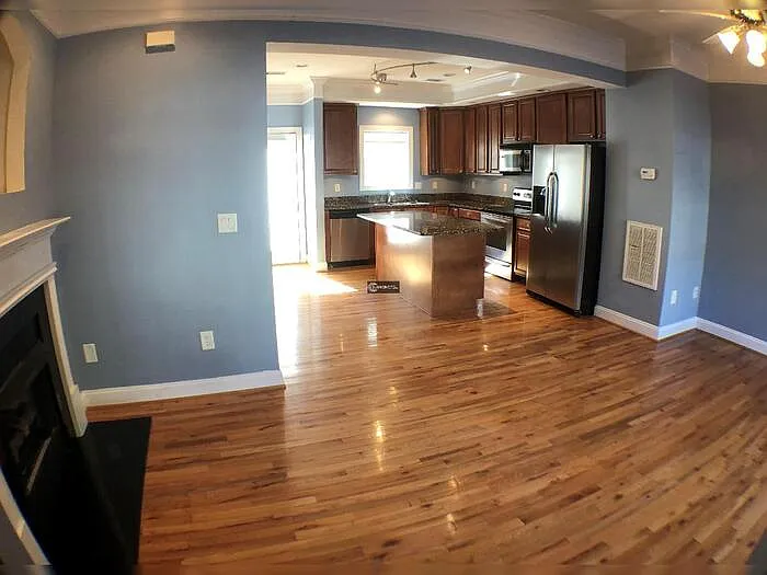 2 bed, 2.5 bath, 1344 sqft, $1,850 — Photo 1