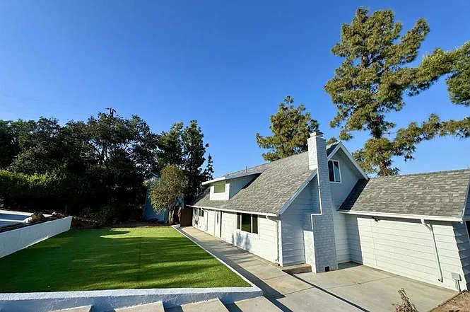1737 Grove Rd #1 — Photo 3