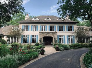 1290 Abington Cambs Dr, Lake Forest, IL 60045