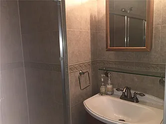 Rented by R New York