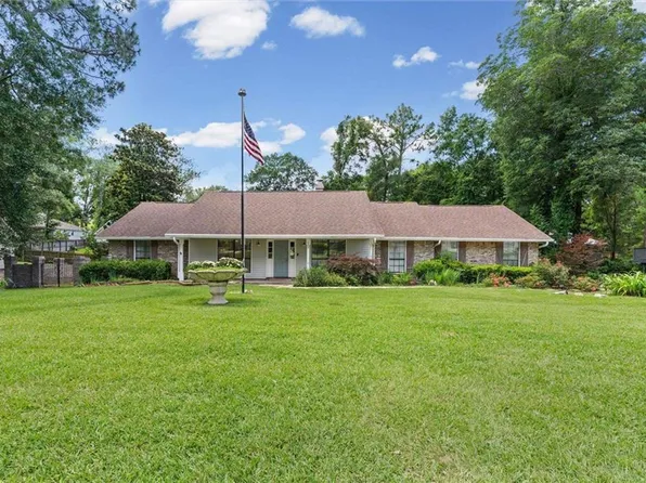 700 Cedar Ave, Fairhope, AL 36532