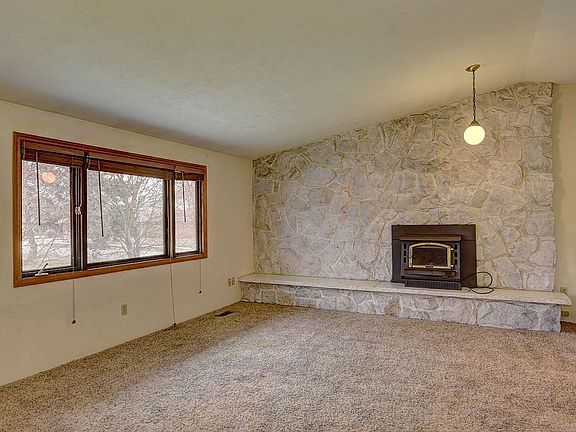 4th image of 14124 E Olympic Ave