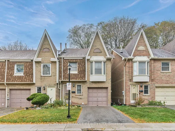 10 Cardwell Ave #46, Toronto, ON M1S 4Y5