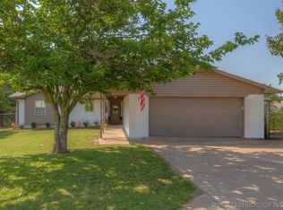 871 Gibson Pl, Mannford, OK 74044