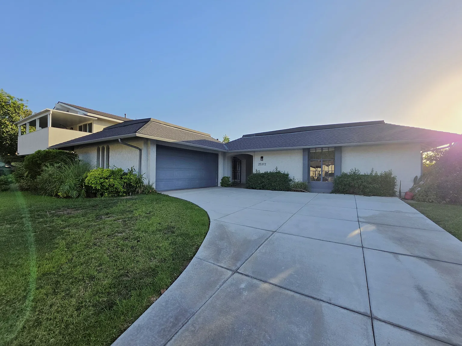 4 bed, 1872 sqft, $4,900 — Photo 1