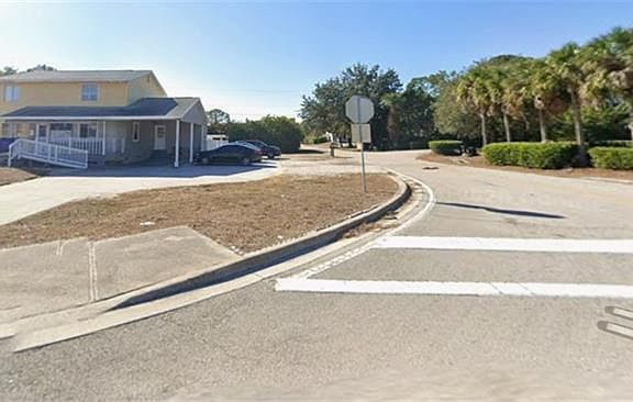 2nd image of 4617 Lee BLVD