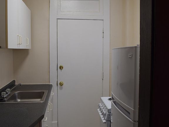 5th image of 1354 N 4th St APT 17