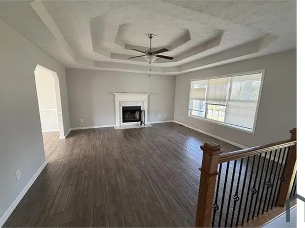 450 Bee Maxey Rd, Winder, GA 30680
