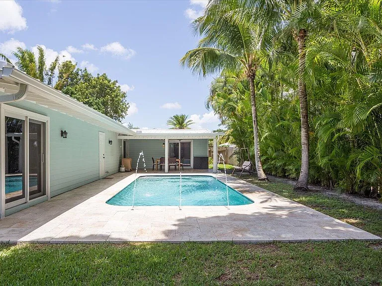1110 SW 15th St — Photo 33