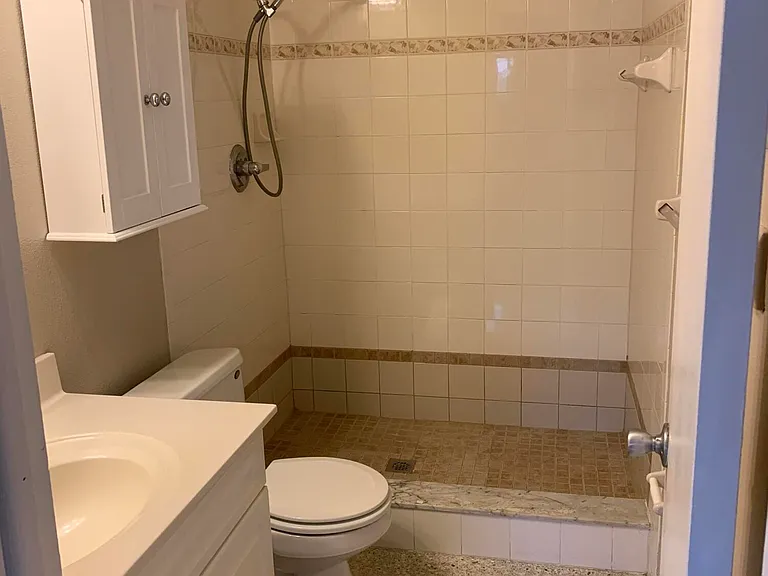 250 Debra Ct — Photo 32