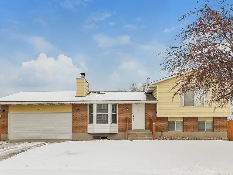 6144 W Rishel Cir — Photo 1