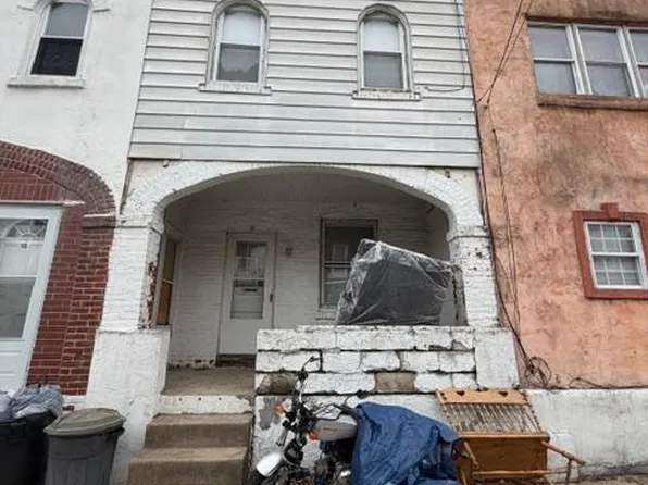 13 Florence Ave, Collingdale, PA 19023