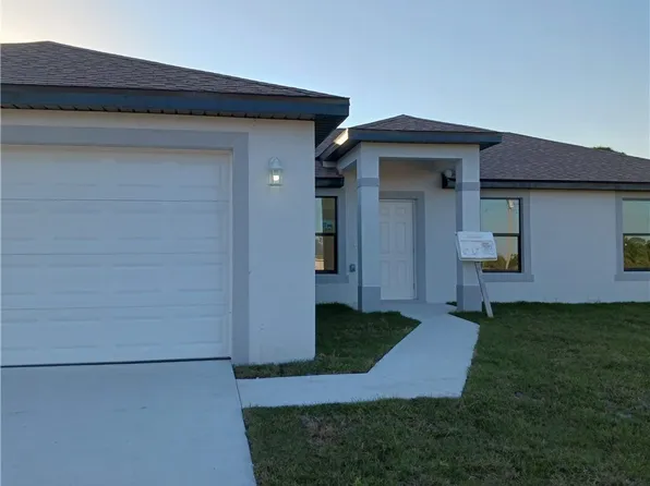 934 Marilyn Ave S, Lehigh Acres, FL 33974
