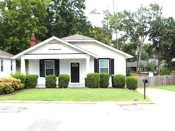 4th image of 117 E Lelia St