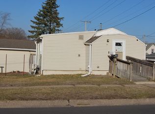 214 N Walnut St, Maquoketa, IA 52060