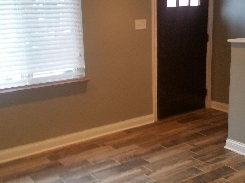 2nd image of 210 Florence Ave #210