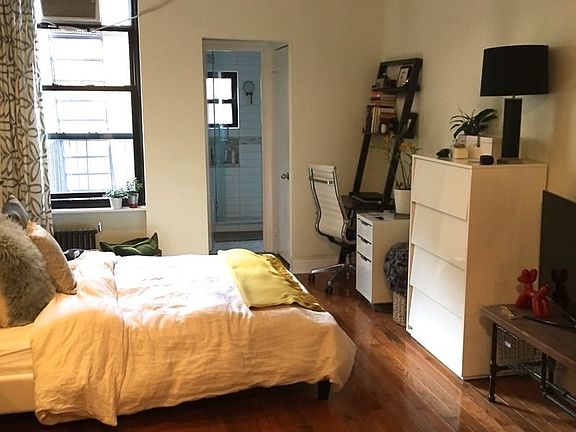 3rd image of 69 8th Ave APT 52