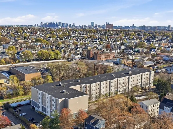 30 Franklin St Unit 327, Malden, MA 02148