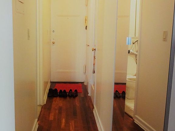 4th image of 312 E 42nd St #1802