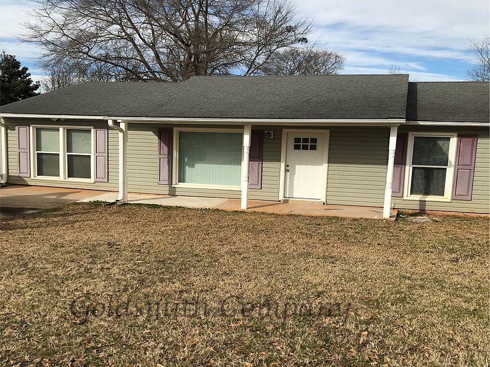 1st image of 101 Prestwick Dr