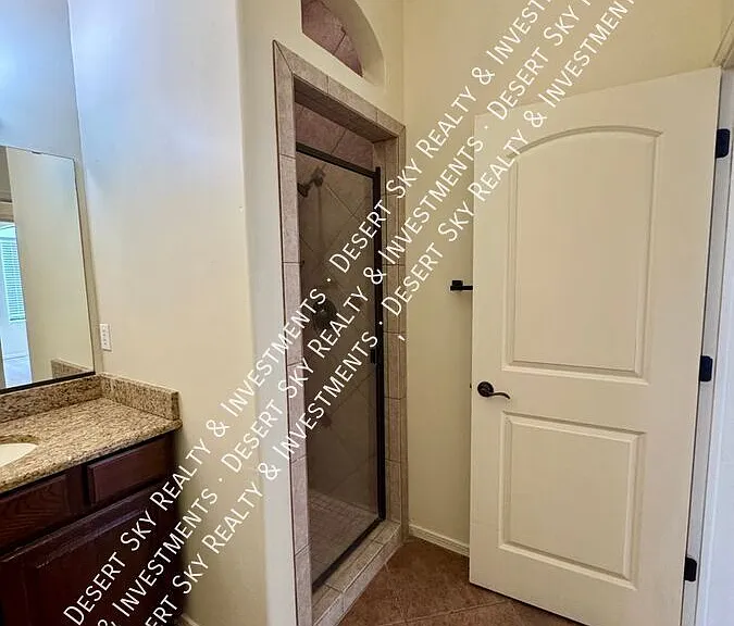 4334 Capistrano Ave — Photo 11