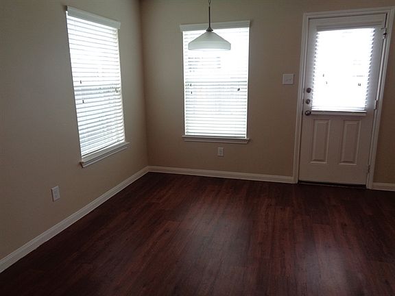 5th image of 17 Mira Loma Dr