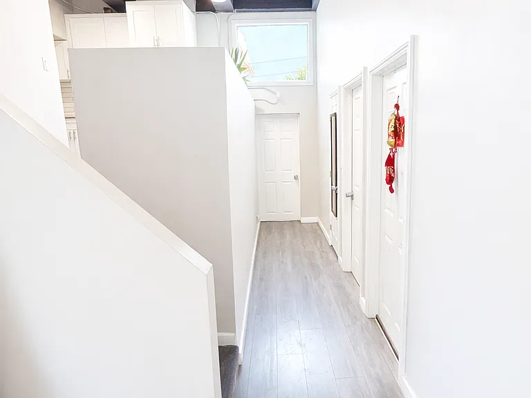 1248 W 24th St #2A — Photo 3