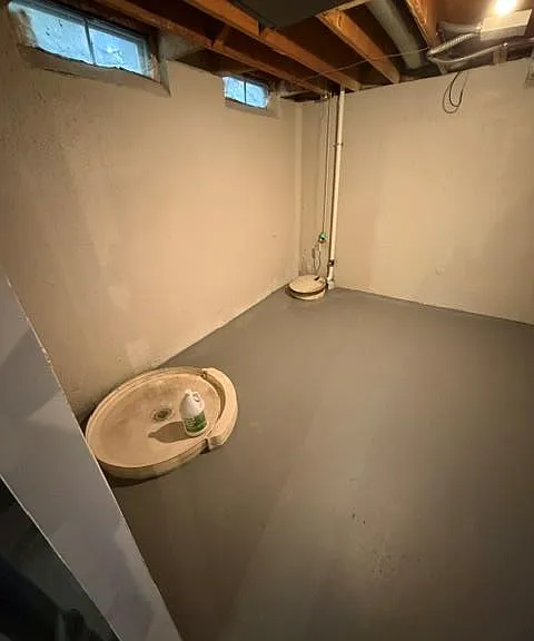 316 Paragon Dr — Photo 22