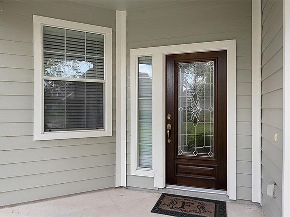 3rd image of 25215 Taylor Park Ln