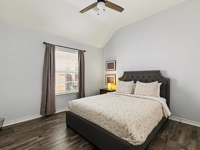 11709 Wild Pear Ln — Photo 19