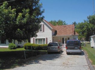 76 Richmond Ave, Mattoon, IL 61938